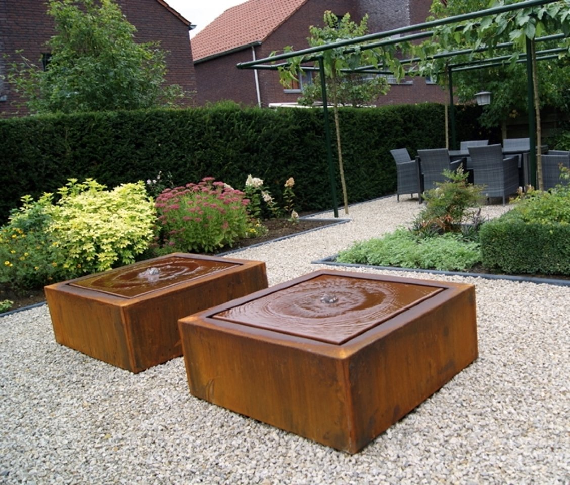 Фонтан «Водяний стіл», сталь CorTen, 100х100х40 см